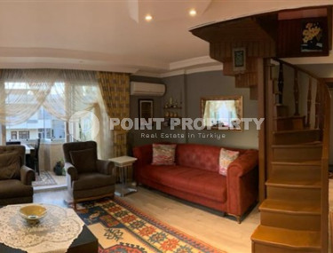 Просторный дуплекс на 5-м этаже с мансардой с возможностью получения вида на жительство в Турции.-id-4515-фото-2