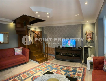 Просторный дуплекс на 5-м этаже с мансардой с возможностью получения вида на жительство в Турции.-id-4515-фото-3