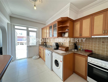 Panoramic apartment 2+1 on the seashore in the modern developed area of Mahmutlar.-id-4516-photo-2