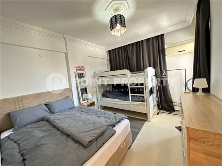 Panoramic apartment 2+1 on the seashore in the modern developed area of Mahmutlar.-id-4516-photo-3