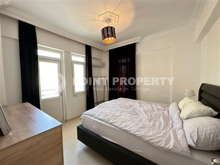 Panoramic apartment 2+1 on the seashore in the modern developed area of Mahmutlar.-id-4516-photo-4