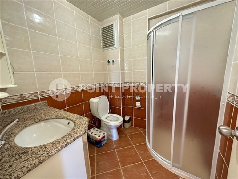 Panoramic apartment 2+1 on the seashore in the modern developed area of Mahmutlar.-id-4516-photo-6