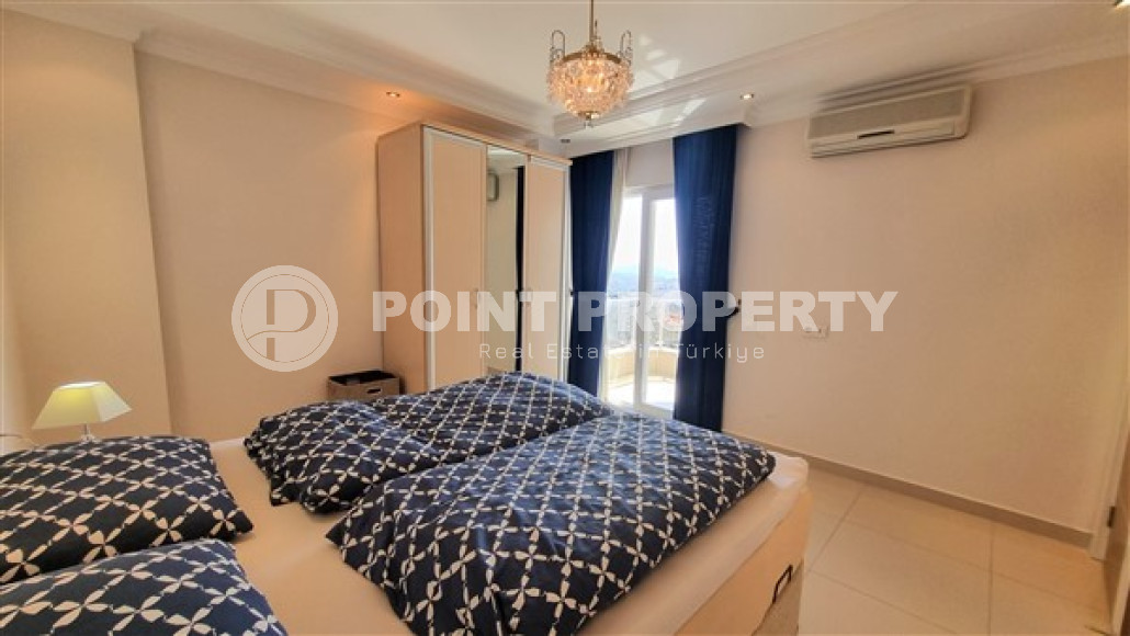 Spacious, bright duplex 4+1 on the 10th floor with an attic with panoramic views of the sea and mountains.-id-4519-photo-7