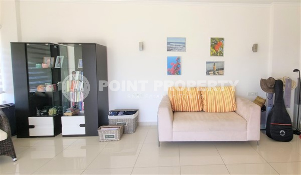 Spacious, bright duplex 4+1 on the 10th floor with an attic with panoramic views of the sea and mountains.-id-4519-photo-8