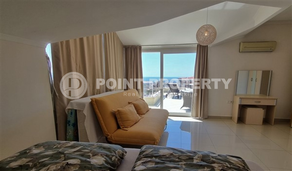 Spacious, bright duplex 4+1 on the 10th floor with an attic with panoramic views of the sea and mountains.-id-4519-photo-10