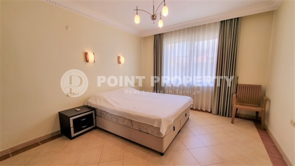 Comfortable, bright apartment in the very center of Alanya and 500 meters from the sea.-id-4520-photo-4