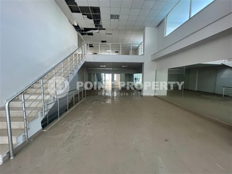 Коммерческое помещение общей площадью 600 м2 в самом центре района Махмутлар-id-4522-фото-2