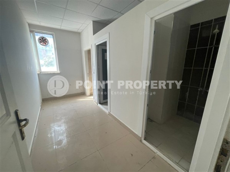 Коммерческое помещение общей площадью 600 м2 в самом центре района Махмутлар-id-4522-фото-3