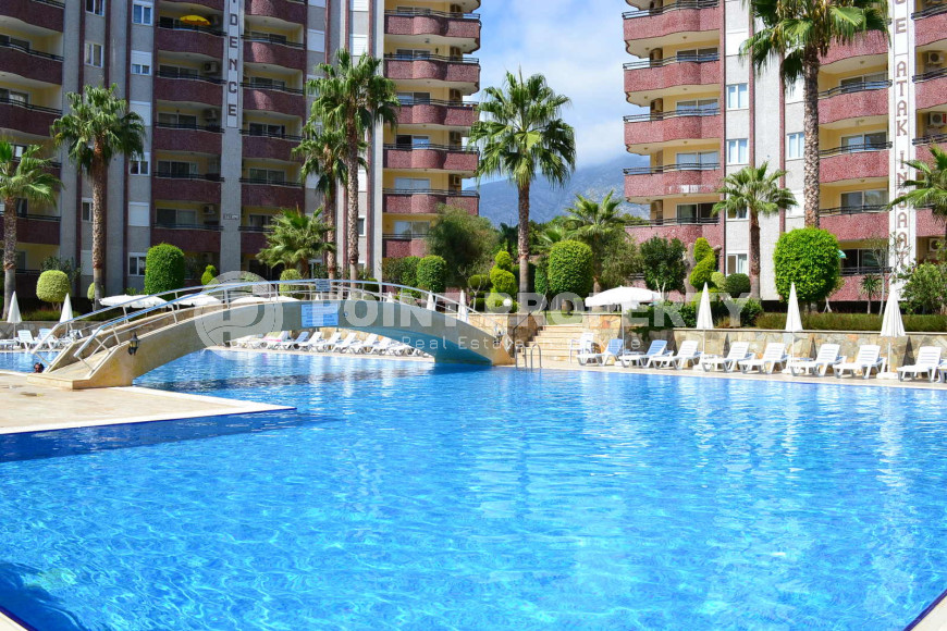 Apartment with 3+1 layout for a large family in the most sought-after area of Alanya Mahmutlar, 156 m2-id-1049-photo-2