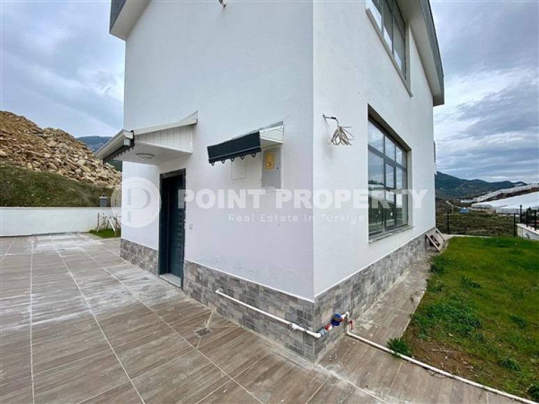 New duplex villa built in 2022 with access to the terrace, Kargicak-id-4529-photo-14