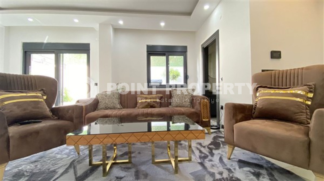 Стильная двухуровневая квартира с собственным садом в резиденции 2021 года постройки с бассейном и фитнес клубом.-id-4531-фото-5