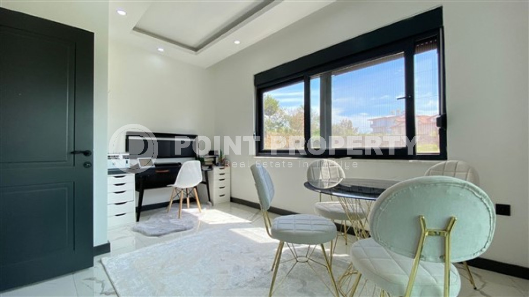 Стильная двухуровневая квартира с собственным садом в резиденции 2021 года постройки с бассейном и фитнес клубом.-id-4531-фото-8