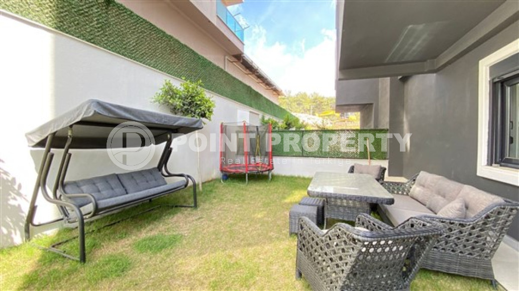 Стильная двухуровневая квартира с собственным садом в резиденции 2021 года постройки с бассейном и фитнес клубом.-id-4531-фото-13