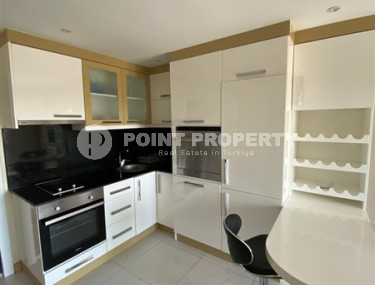 Панорамная комфортабельная квартира с хорошим ремонтом на 7-м этаже в самом центре Аланьи.-id-4535-фото-2