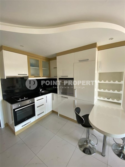 Панорамная комфортабельная квартира с хорошим ремонтом на 7-м этаже в самом центре Аланьи.-id-4535-фото-2