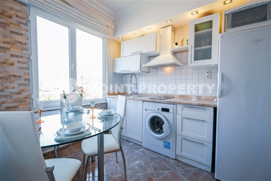 Небольшая комфортабельная квартира 1+1, общей площадью 55 м2, в 700 метрах от пляжа в центре Аланьи.-id-4537-фото-3