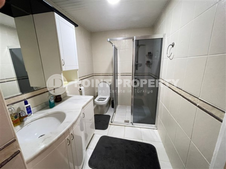 Spacious apartment with three bedrooms 400 meters from the beach and promenade.-id-4538-photo-7