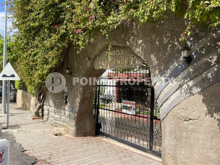 Spacious apartment with three bedrooms 400 meters from the beach and promenade.-id-4538-photo-11