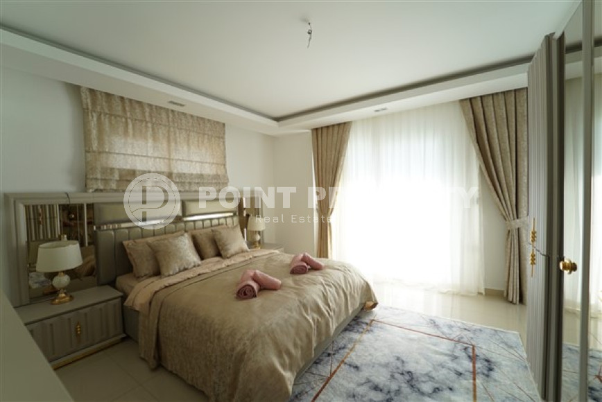 Duplex apartment 175 m2 with four bathrooms and a spacious living room, Mahmutlar district-id-4544-photo-4