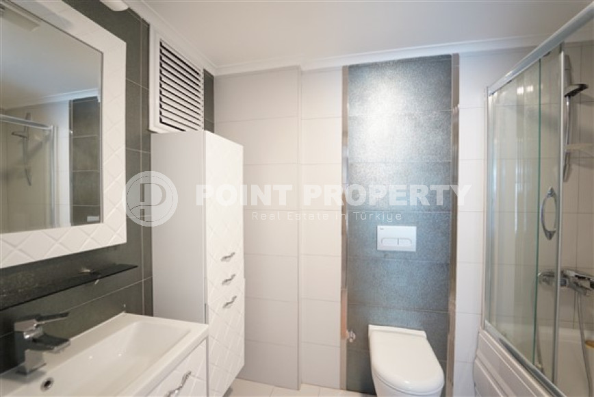 Duplex apartment 175 m2 with four bathrooms and a spacious living room, Mahmutlar district-id-4544-photo-8