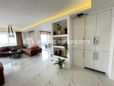 We recommend for purchase a luxurious penthouse of 250 m2 with furniture, Mahmutlar district-id-4549-photo-2