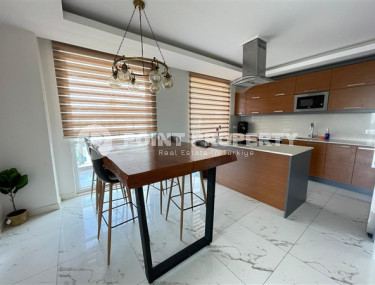 We recommend for purchase a luxurious penthouse of 250 m2 with furniture, Mahmutlar district-id-4549-photo-4