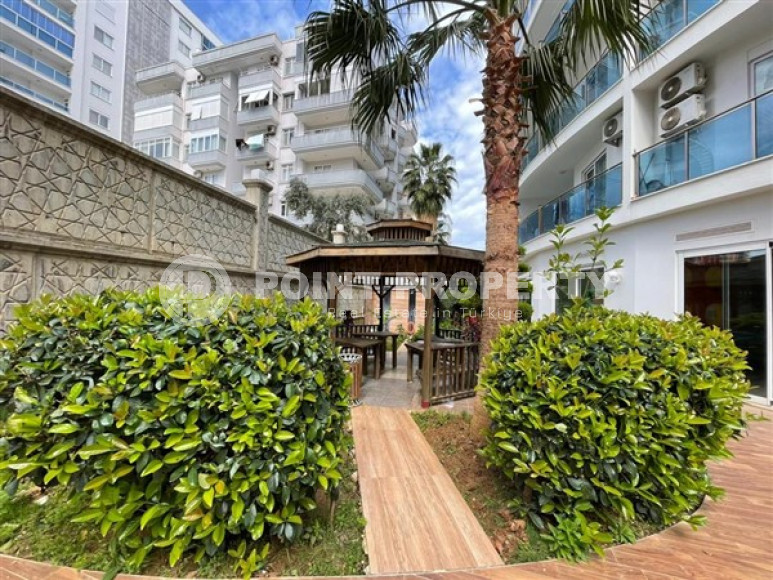 We recommend for purchase a luxurious penthouse of 250 m2 with furniture, Mahmutlar district-id-4549-photo-16