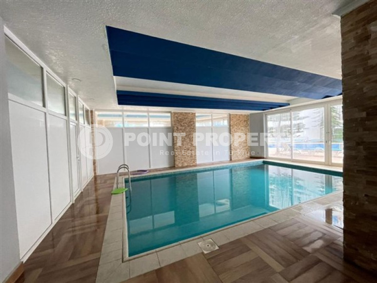 We recommend for purchase a luxurious penthouse of 250 m2 with furniture, Mahmutlar district-id-4549-photo-20