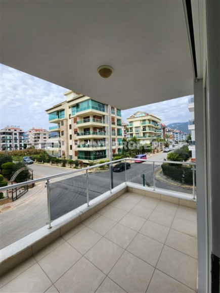 Очаровательные апартаменты 120 м2 всего в 50 метрах от Средиземного моря, район Кестель-id-4550-фото-10