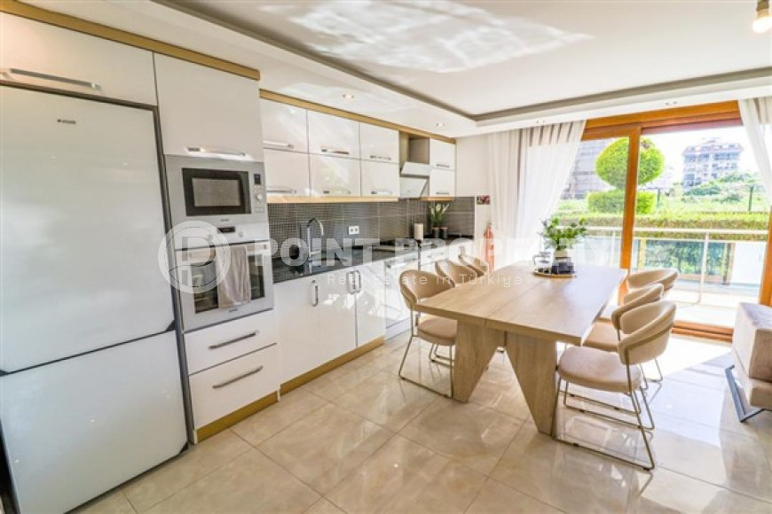 Duplex apartment with an area of 220 m2 400 meters from the sea, Kestel district-id-4551-photo-6