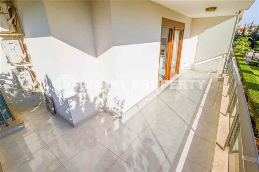 Duplex apartment with an area of 220 m2 400 meters from the sea, Kestel district-id-4551-photo-14