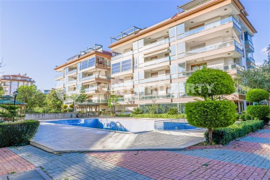 Duplex apartment with an area of 220 m2 400 meters from the sea, Kestel district-id-4551-photo-22