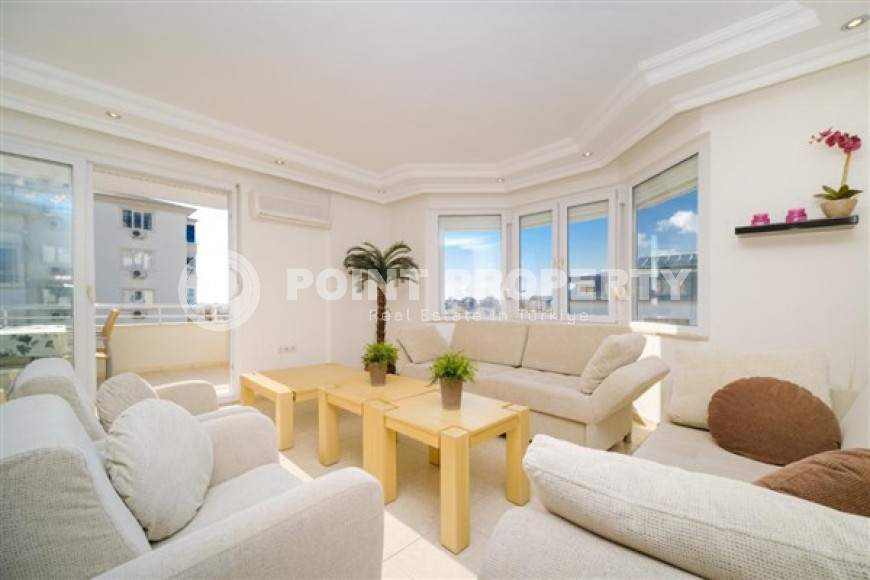 Панорамная светлая квартира 2+1, общей площадью 115 м2, на 6-м этаже в центре Аланьи.-id-4552-фото-2