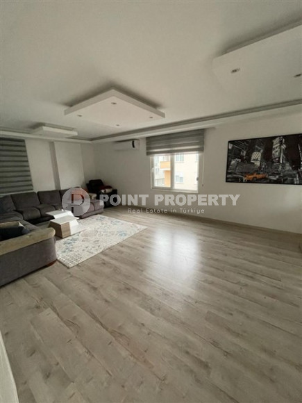 Duplex penthouse, 5+2, 260m² with mountain views in an urban house in Cikcilli-id-1374-photo-2