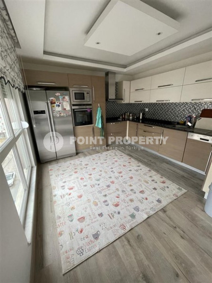 Duplex penthouse, 5+2, 260m² with mountain views in an urban house in Cikcilli-id-1374-photo-4