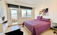 Stylish modern apartment on the 7th floor with panoramic views of the city and mountains.-id-4560-photo-3