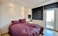 Stylish modern apartment on the 7th floor with panoramic views of the city and mountains.-id-4560-photo-4