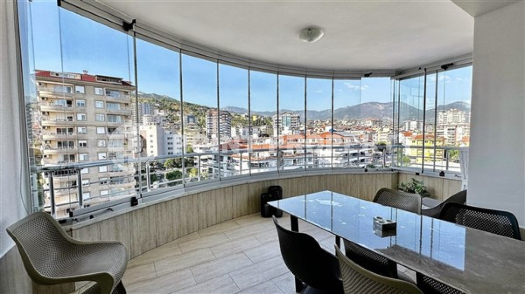 Stylish modern apartment on the 7th floor with panoramic views of the city and mountains.-id-4560-photo-6