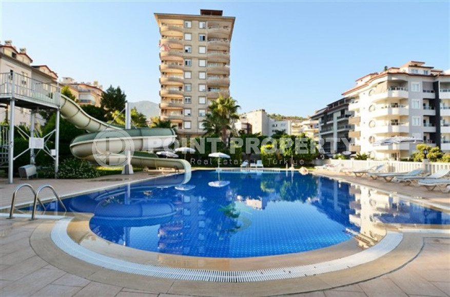 Stylish modern apartment on the 7th floor with panoramic views of the city and mountains.-id-4560-photo-7