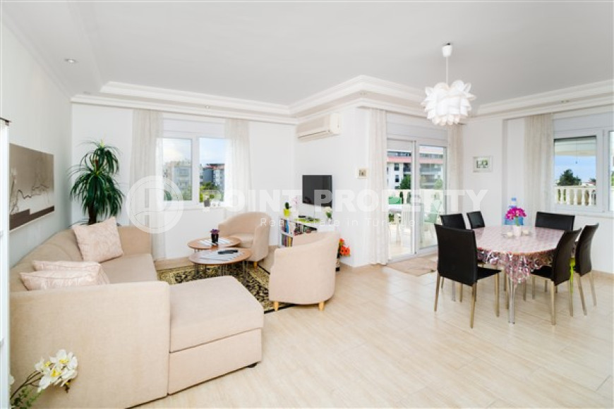Apartment 2+1 with a pleasant, bright interior on the 3rd floor in the center of the Oba district.-id-4561-photo-1