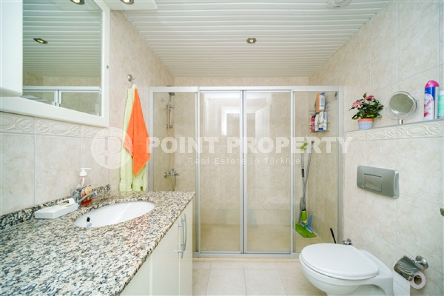 Апартаменты 2+1 с приятным светлым интерьером на 3-м этаже в центре района Оба.-id-4561-фото-9