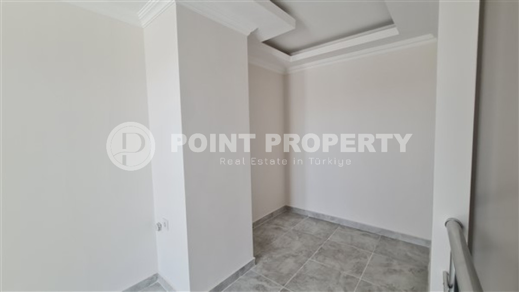 Unfurnished duplex apartment with an area of 155 m2 in Mahmutlar area-id-4570-photo-12