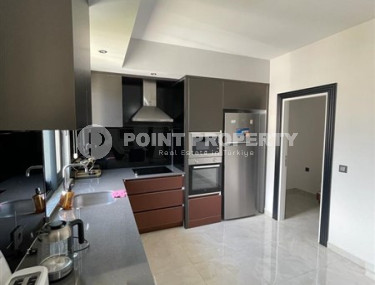 Panoramic duplex on the 13th floor with an attic in a new residence, commissioned in 2022.-id-4574-photo-2