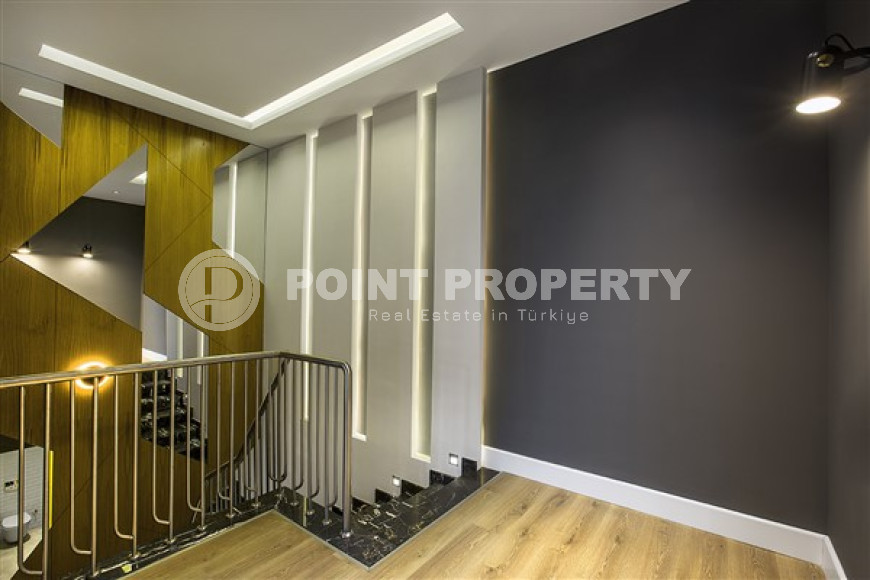 Stylish two-level apartment on the 1st and 2nd floors 350 meters from the sea in the center of Alanya.-id-4576-photo-6