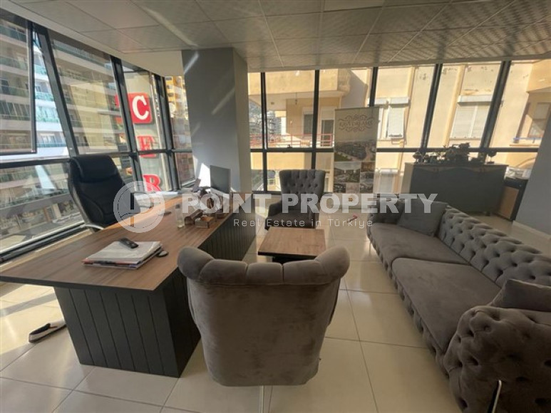 Furnished office space on one of the central streets of the Mahmutlar district.-id-4581-photo-2