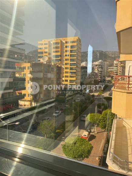 Furnished office space on one of the central streets of the Mahmutlar district.-id-4581-photo-5