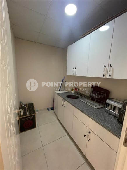 Furnished office space on one of the central streets of the Mahmutlar district.-id-4581-photo-7