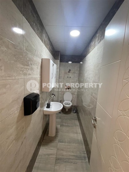 Furnished office space on one of the central streets of the Mahmutlar district.-id-4581-photo-8