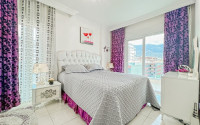 Luxurious three-room apartment 125 m2 with two balconies, Mahmutlar district-id-4588-photo-6