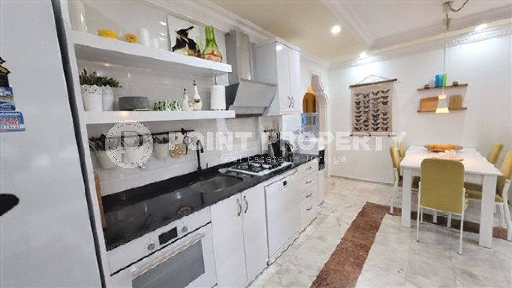 Функциональная двухкомнатная квартира в 200 метрах от Средиземного моря, центр Аланьи, Клеопатра-id-4593-фото-2